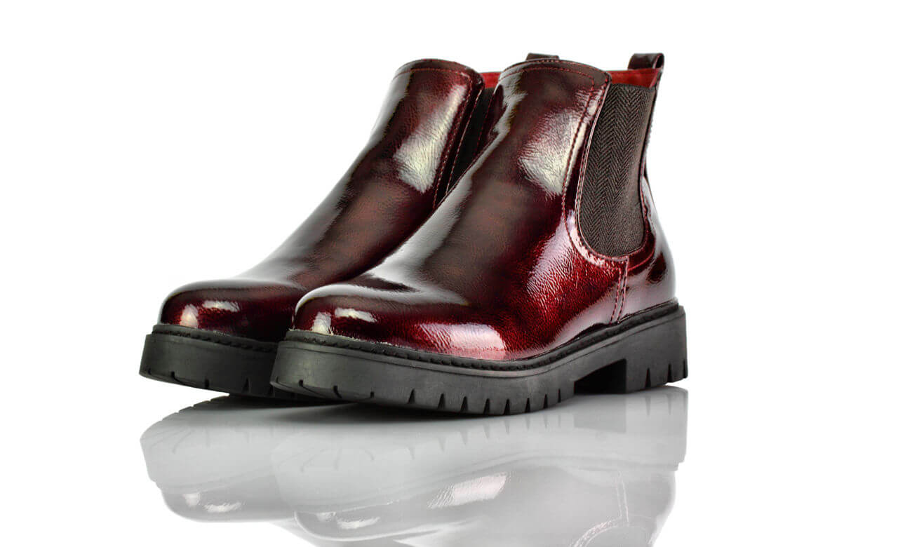 Stiefel Kurz Bordeaux Lack C&A
