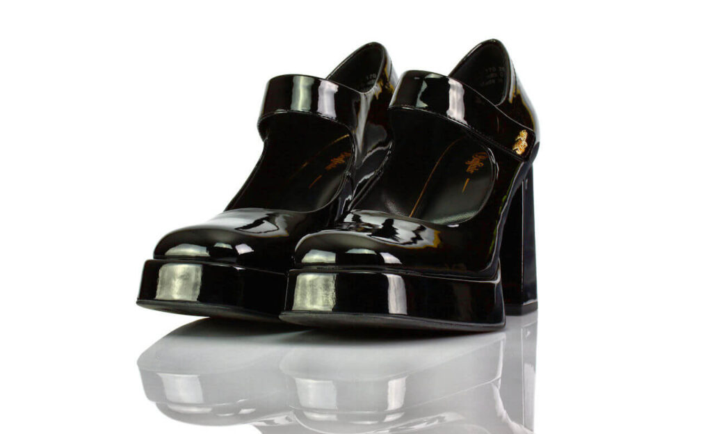 Pumps Plateau Schwarz Lack Buffalo
