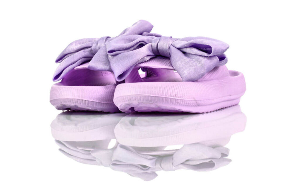 Badeschuhe Plateau Lila Schleife
