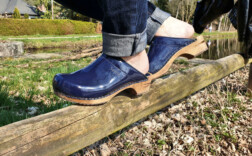 Clogs Sanita Blau Lack