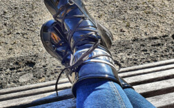 Moonboots Tecnica Lack Schwarz