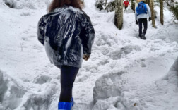 Moonboots Tecnica Lack Blau