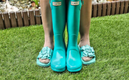 Badeschuhe Mint Lack Schleife